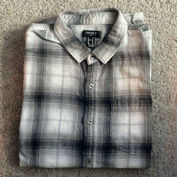 FOREVER 21 Plaid Flannel Shirt - Picture 2 of 4